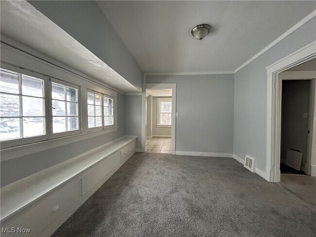 Foto del edificio - 3233 W 94th St