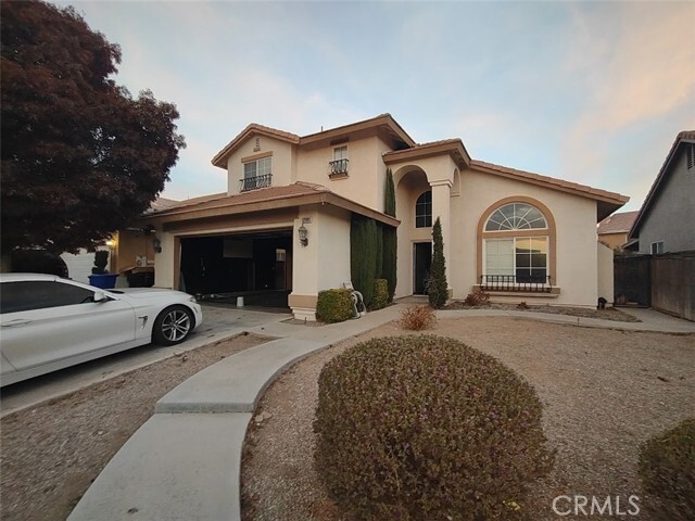 Foto principal - 12891 Berrydale St