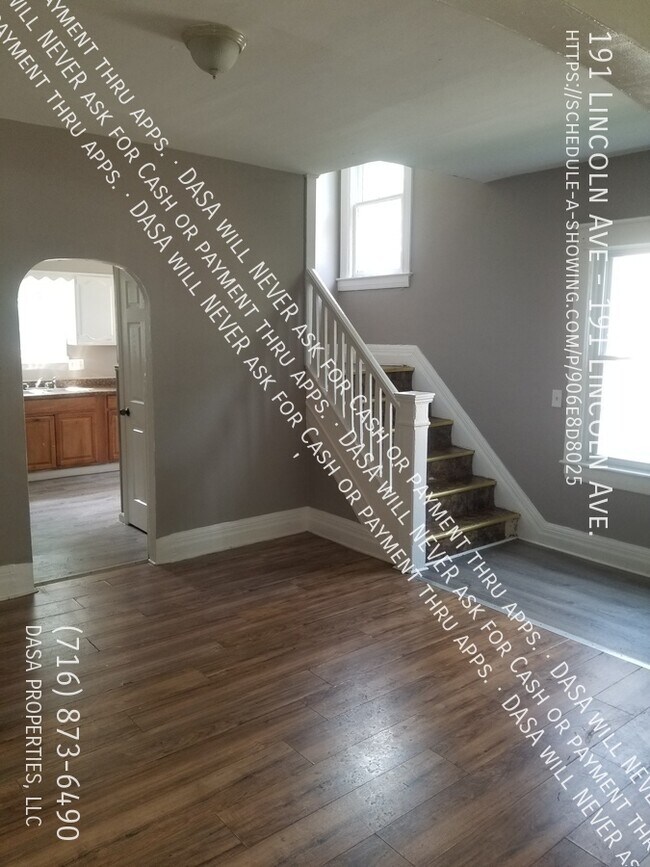 Foto del edificio - 191 Lincoln Ave