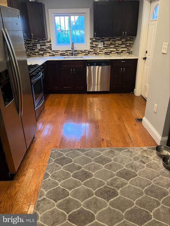 Foto del edificio - 2709 E Elkhart St