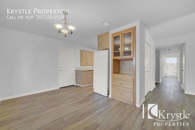 Foto del edificio - Wonderful home in lovely Meadows area and ...