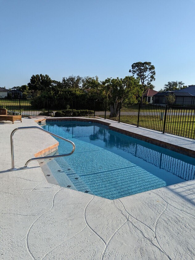 Primary Photo - 4180 Cape Haze Dr