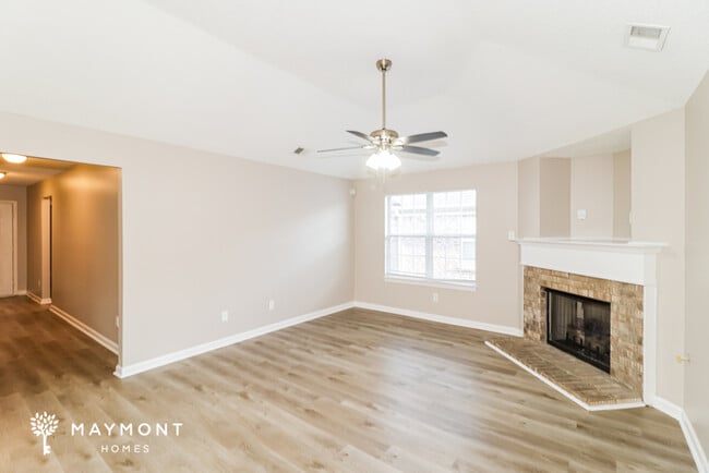 Building Photo - 1193 Casentino St