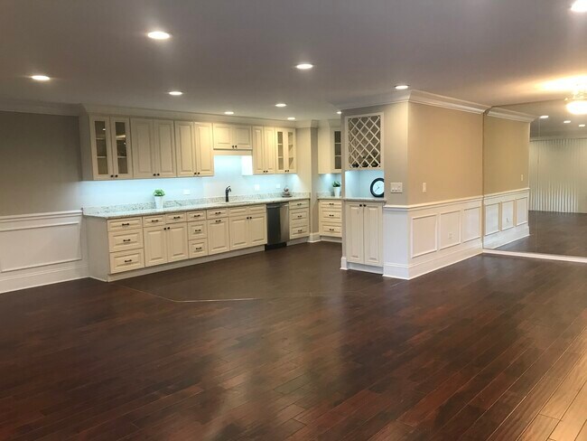 Foto del edificio - 125 Acacia Cir