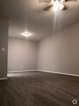 Building Photo - 1340 N Recker Rd