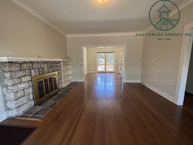 Building Photo - Two Bedroom Home Adjacent to Asilomar
