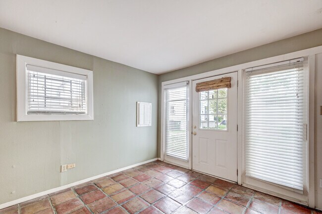 Foto del edificio - 2010 Elmen St