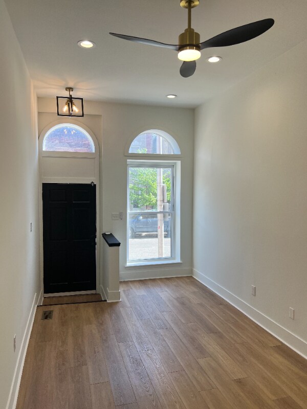 Foto del edificio - 1706 McCulloh St