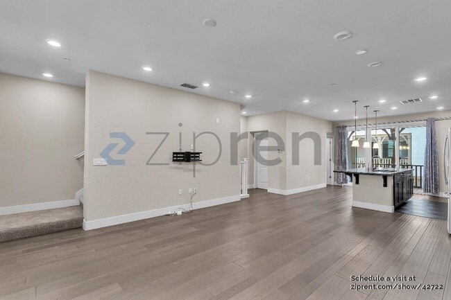 Building Photo - 4086 Kinsale St