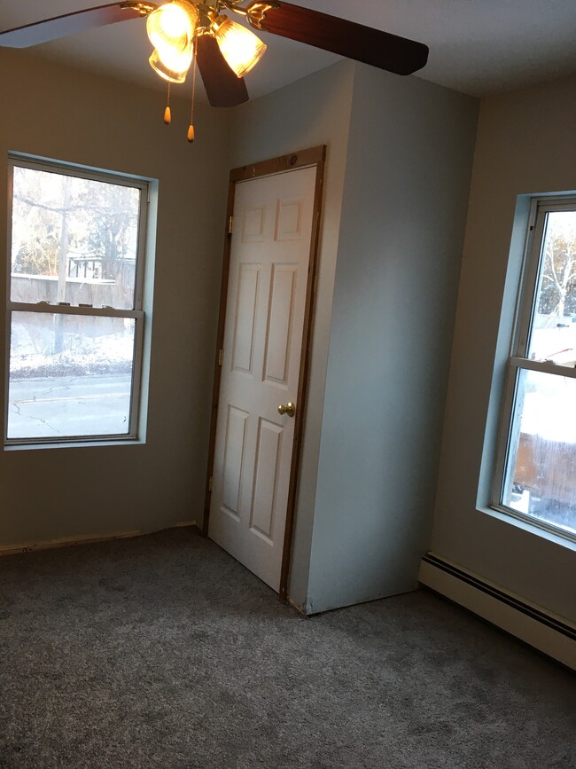 Bedroom - 414-1 Highgate Rd