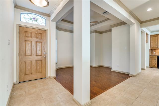 Foto del edificio - 3307 Lakeside Dr