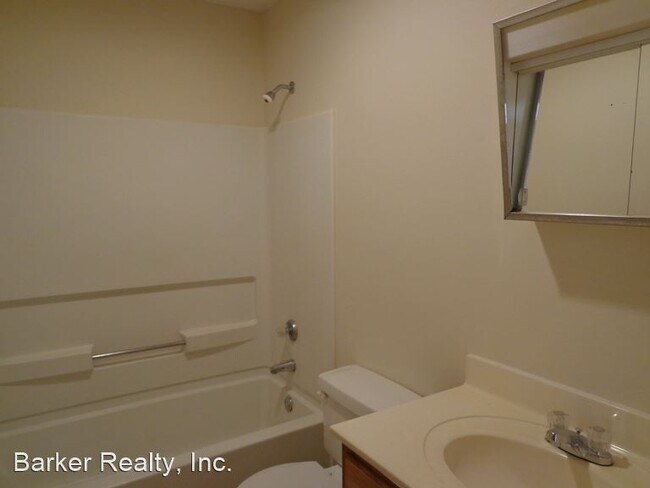 Building Photo - 2 br, 1.5 bath House - 4242 Kaplan Drive
