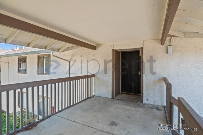 Foto del edificio - 2400 Horizon Ln