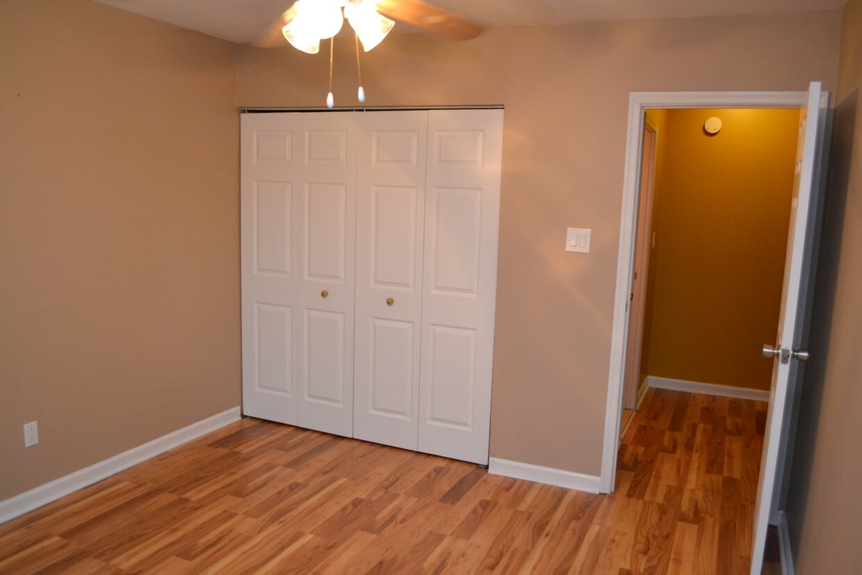 3850 Woodhaven Rd Unit 809, Philadelphia, PA 19154 Apartments in