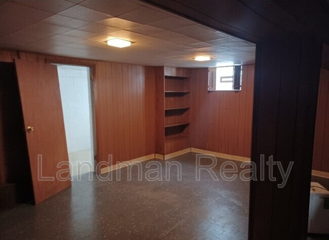 Foto del edificio - 416 Springdale Dr