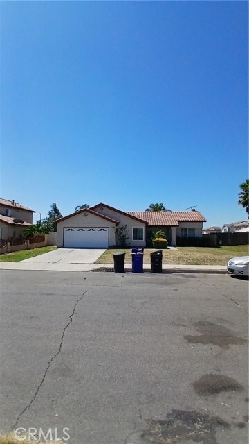 Building Photo - 1273 W Woodcrest St