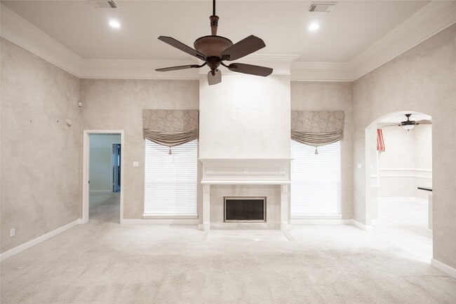 Building Photo - 26910 Willow Ln