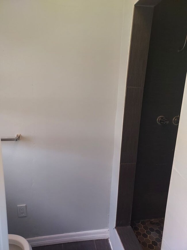 Foto del edificio - Stylish 2-bedroom apartment with 1 bathroom