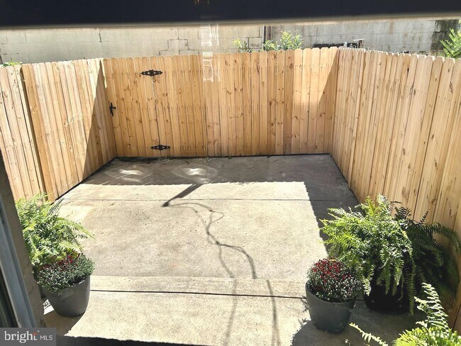 Foto del edificio - 2653 Cedar St