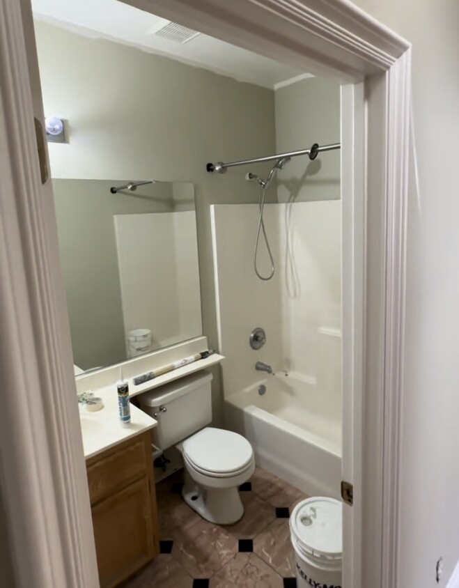 Building Photo - 8262 Redford Way
