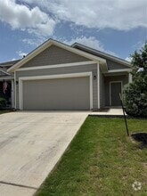 Building Photo - 209 Driftwood Ln