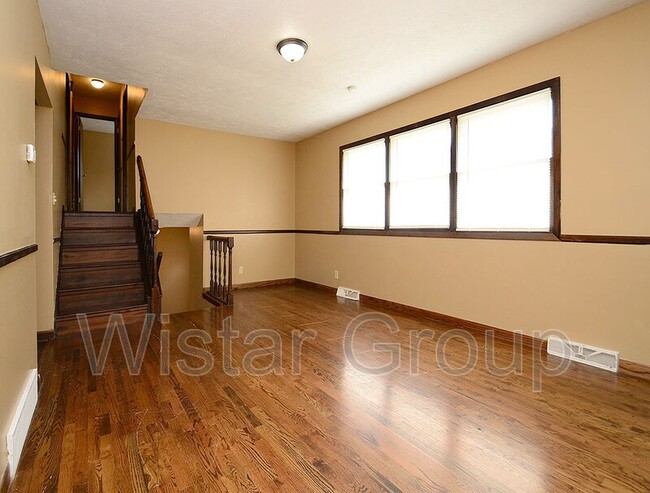 Building Photo - 15168 Jefferson St