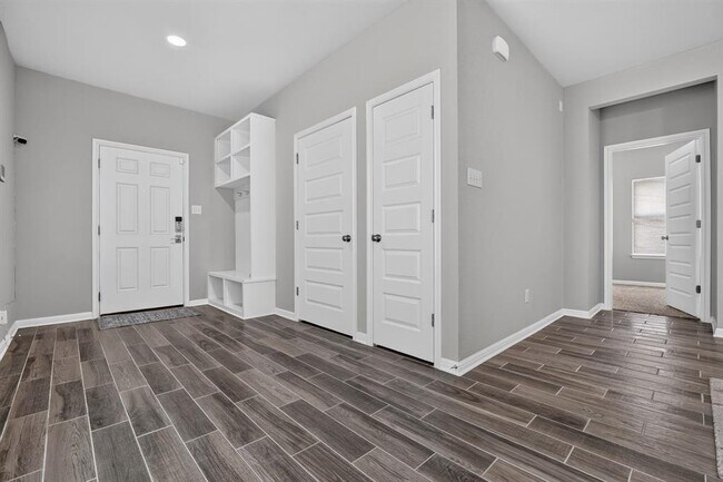 Building Photo - 105 Drifter Ln