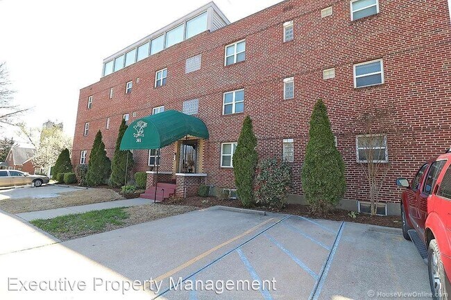 Building Photo - 301 N Lorimier St