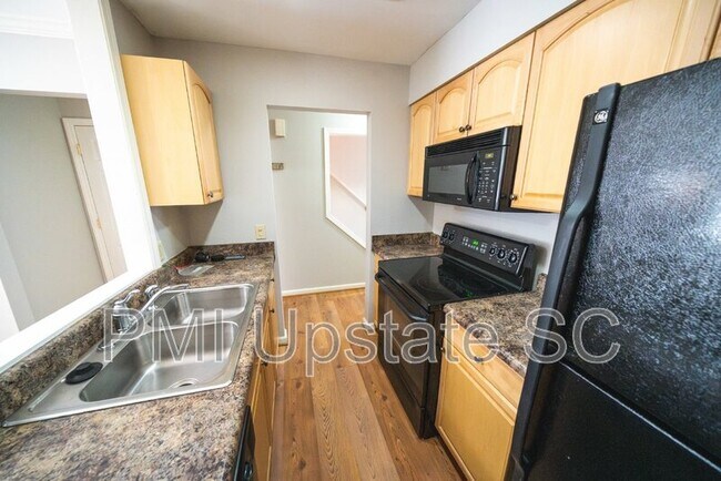 Building Photo - 408 Townes St
