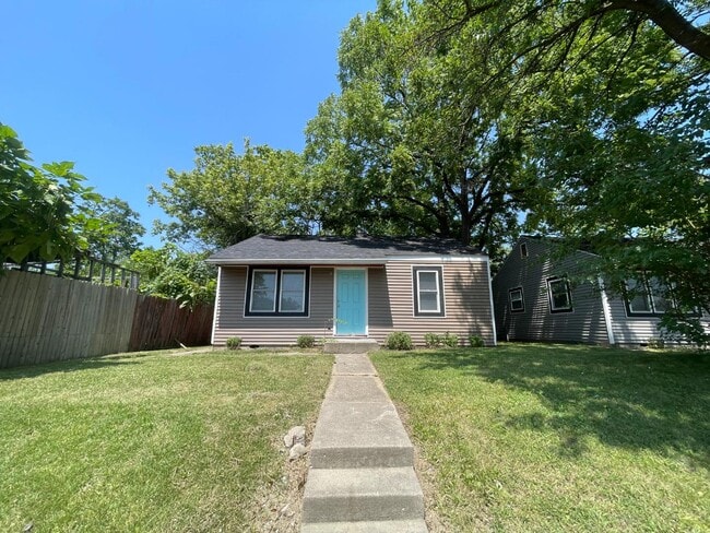 Building Photo - 4008 E 30th St