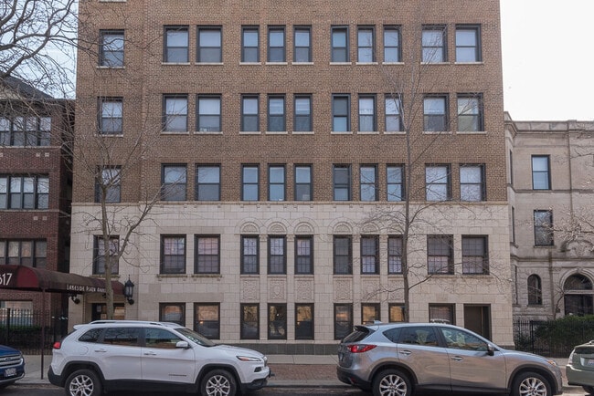 Building Photo - 817 W Lakeside Pl