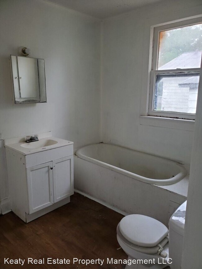 Foto del edificio - 2 br, 1 bath House - 703 6th Street