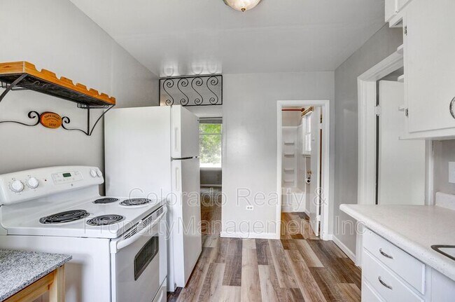 Foto del edificio - 1245 Main St