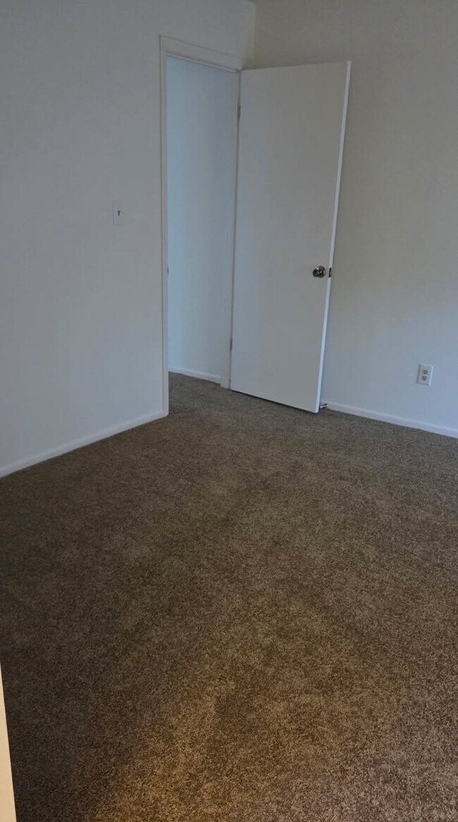 Foto del edificio - 6805 Bonavista Ct