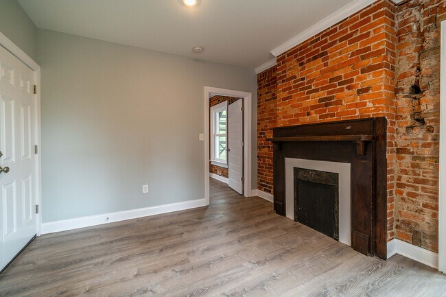 Foto del edificio - 388 Fairwood Ave