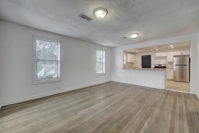 Foto del edificio - 1416 Northwood St