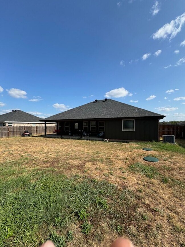 Building Photo - 260 Hog Eye Rd