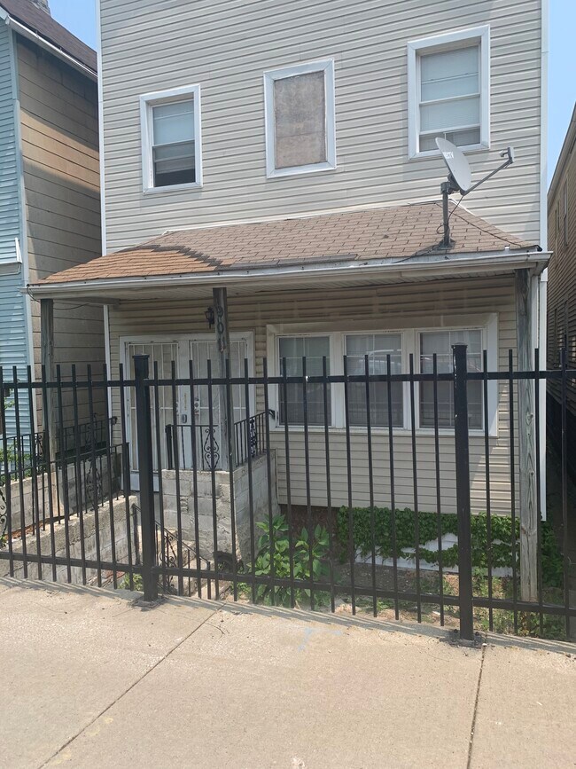 Front of building - 9011 S Brandon Ave