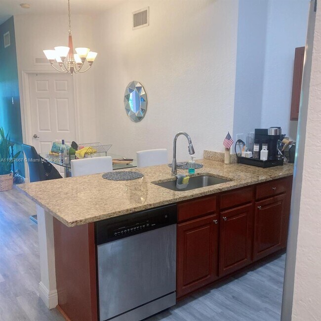 Building Photo - 3340 Palomino Dr