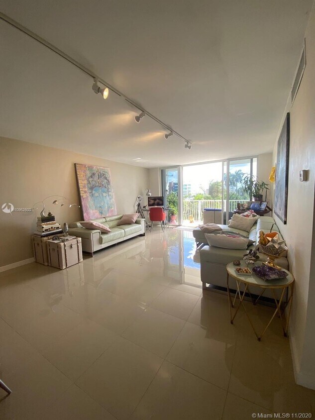10350 W Bay Harbor Dr Unit 4L, Bay Harbor Islands, FL 33154 Condo for