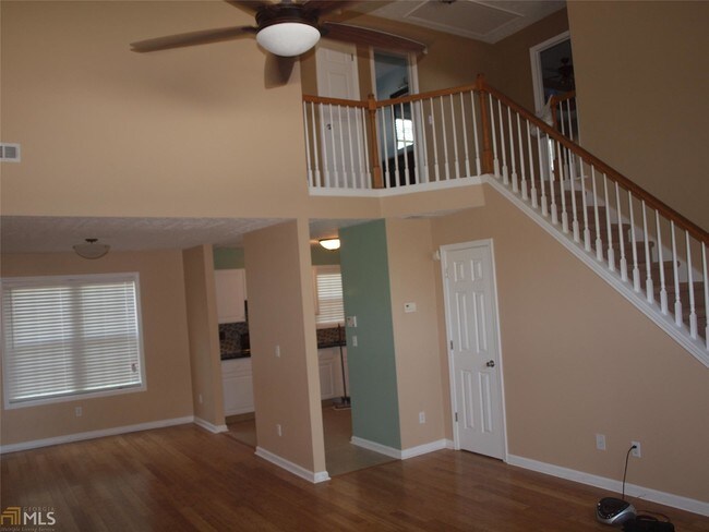 Building Photo - 785 Mayfern Way