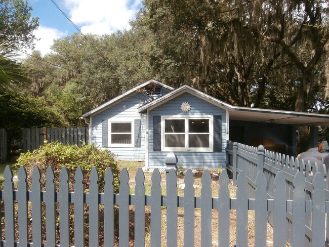 Building Photo - 1115 Hickory Ave