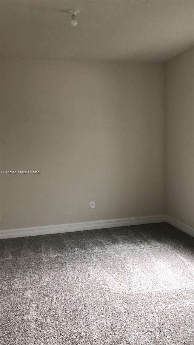 Foto del edificio - 3149 Poinciana St