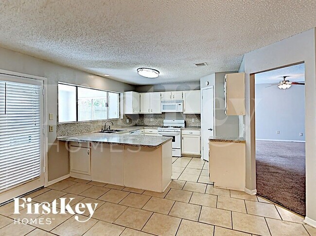 Foto del edificio - 9311 Wallingham Dr