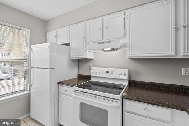Foto del edificio - 504 Gloucester Ct