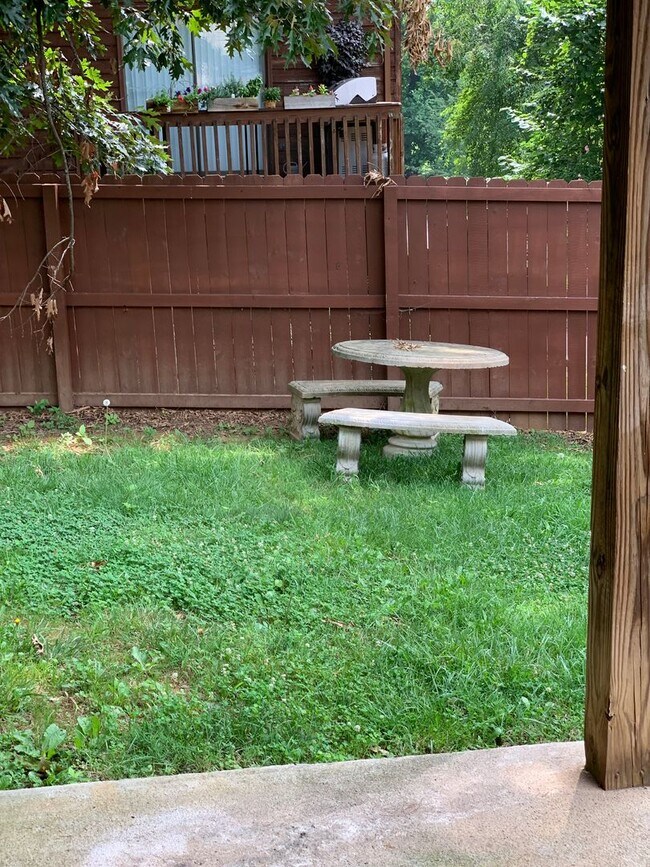 Foto del edificio - 4 Bedroom / 3 Bath Johnson City, TN