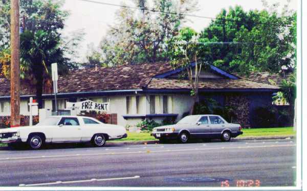 Building Photo - 2030 E La Palma Ave