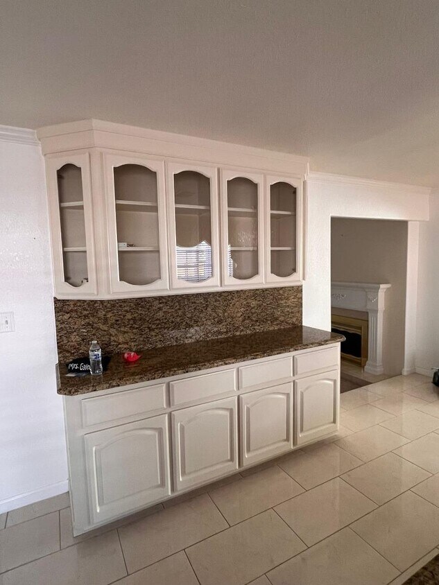 Foto principal - 2488 Shilshone Cir