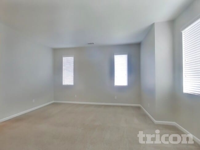 Building Photo - 1895 Bramblewood Dr