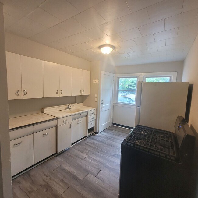 Foto del edificio - 3219 W 114th St